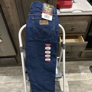 New wrangler FR jeans 32x32